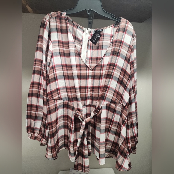 TORRID Georgette Tie-Front Blouse sz 00/12 - Picture 3 of 5